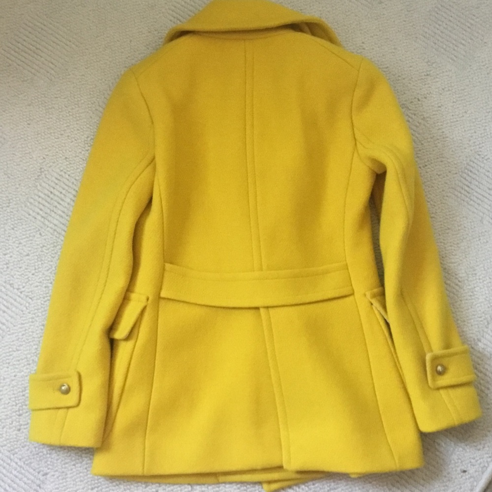 Lemony yellow short coat 🧥 - Picture 3 of 8